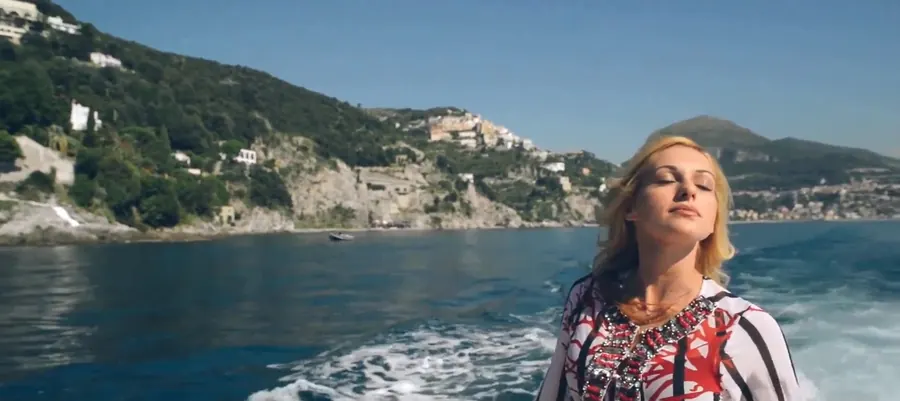 Fotogramma 3 del video: la costa campana vista dalla barca
